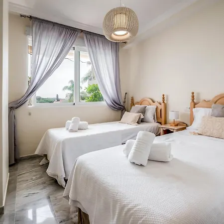 Oleholidays Napoleon 3 Junto A Alicate Playa Appartamento Marbella